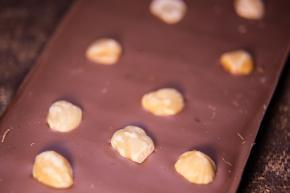 Mléčná čokoláda s lískovými oříšky 100g